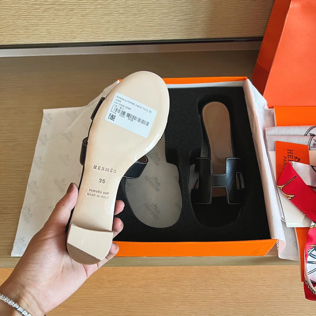 Классические сандалии Hermes на массивном каблуке H - однотонная кожа - черно-коричневые