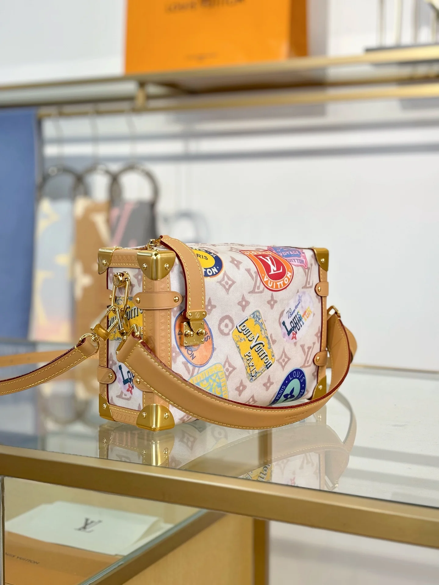 LV-m14606-side-trunk средняя сумка