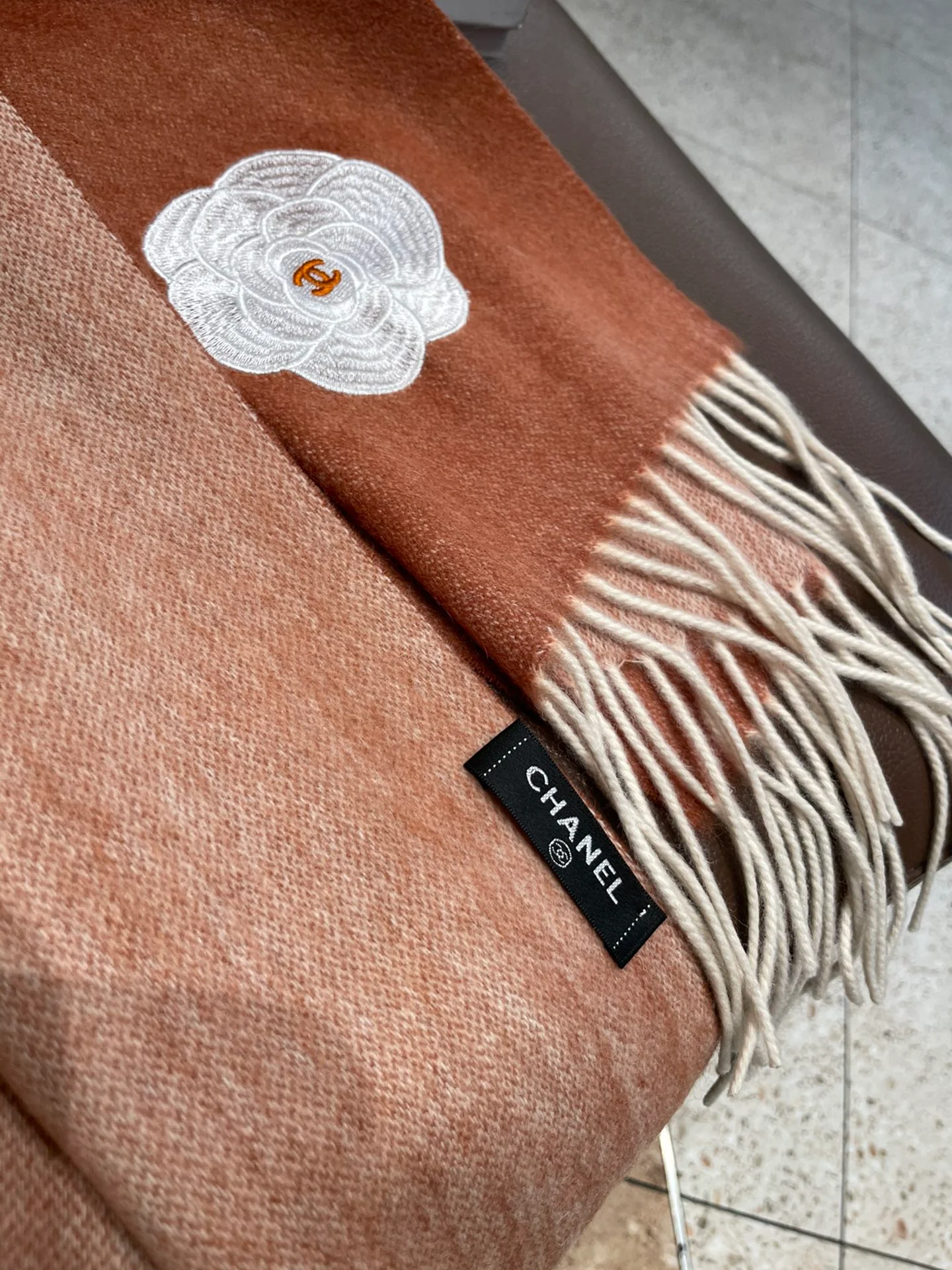 Chanel - Двусторонний кашемир - 210 см - 36 см - Оранжевый