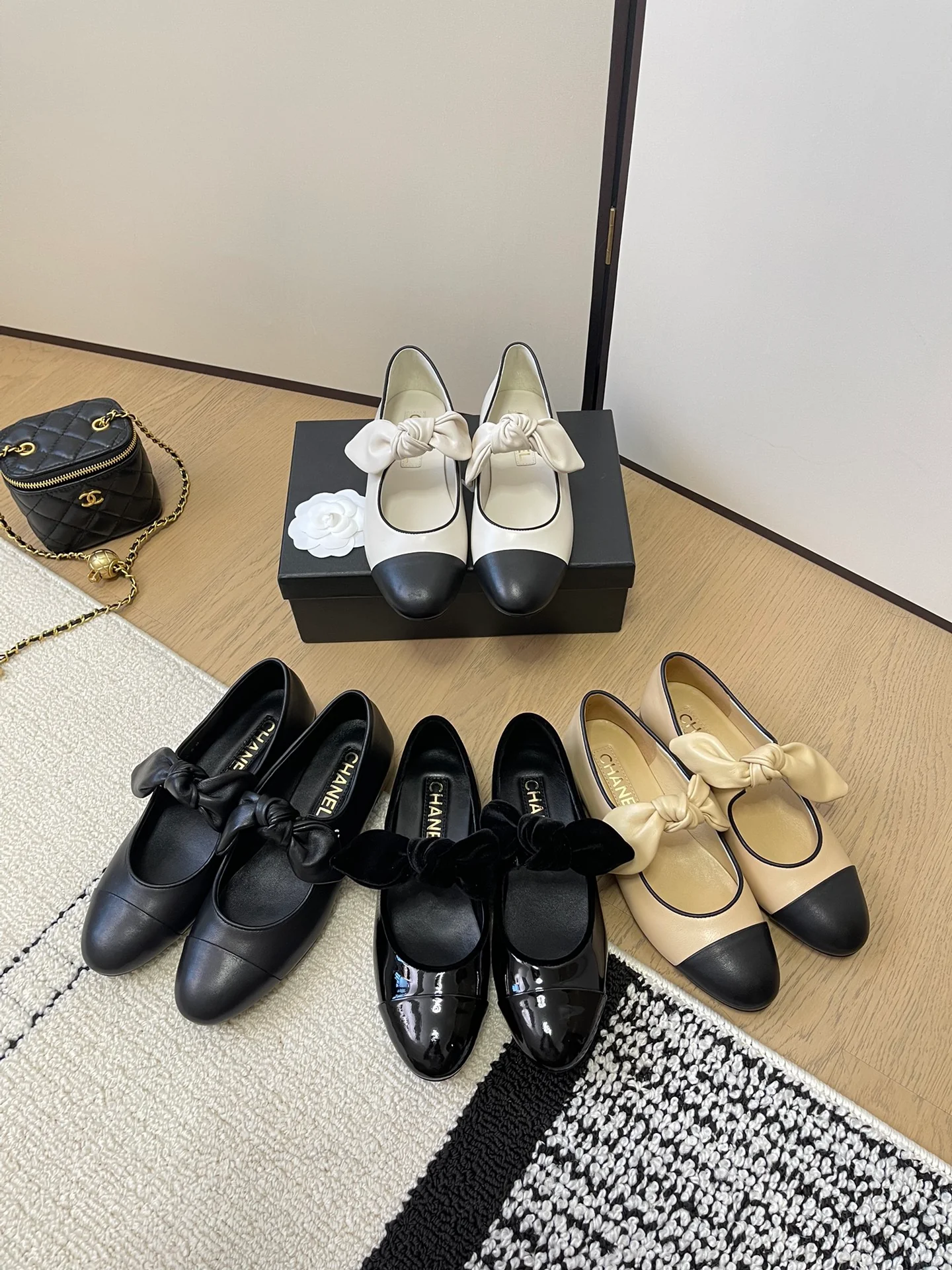 Балетки Chanel Ribbon 2024 — изображение из коллекции.