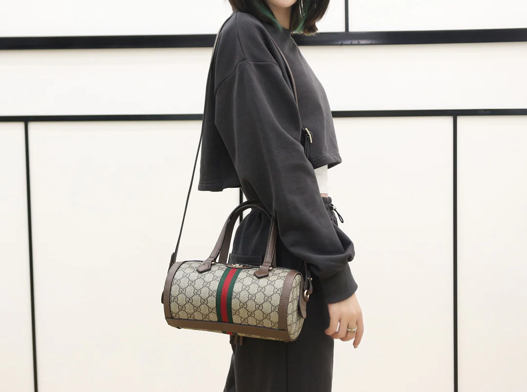 Сумка Boston из серии Gucci-ophidia