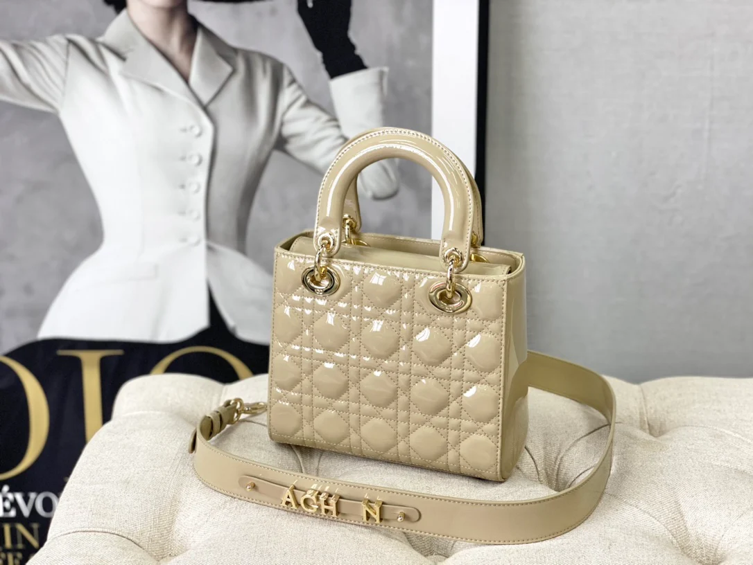 Сумка Dior Lady Dior - сумка Princess Dior с четырьмя отделениями - 20 см - бежевая