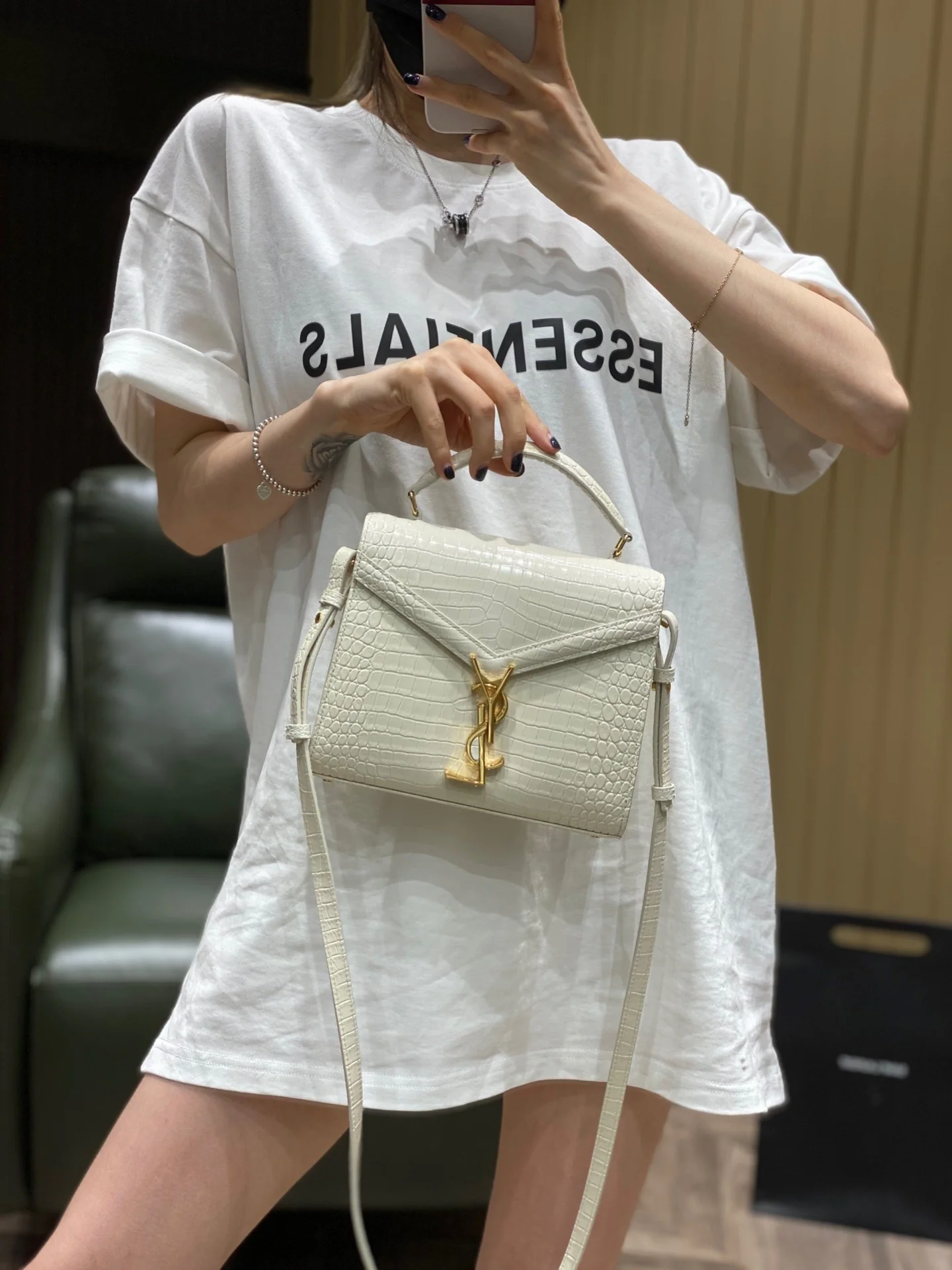 Образ YSL Cassandra с крокодиловым принтом (поделиться)