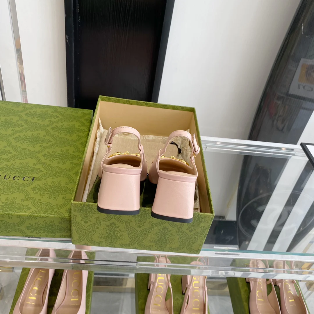 Сандалии Gucci в стиле ретро с квадратным носком и массивным каблуком - 1