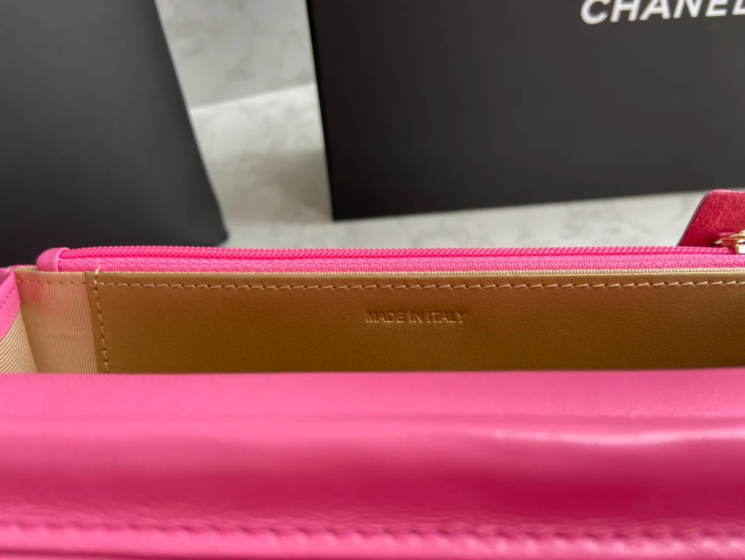 Chanel - Golden Ball WOC - Овечья кожа - 4