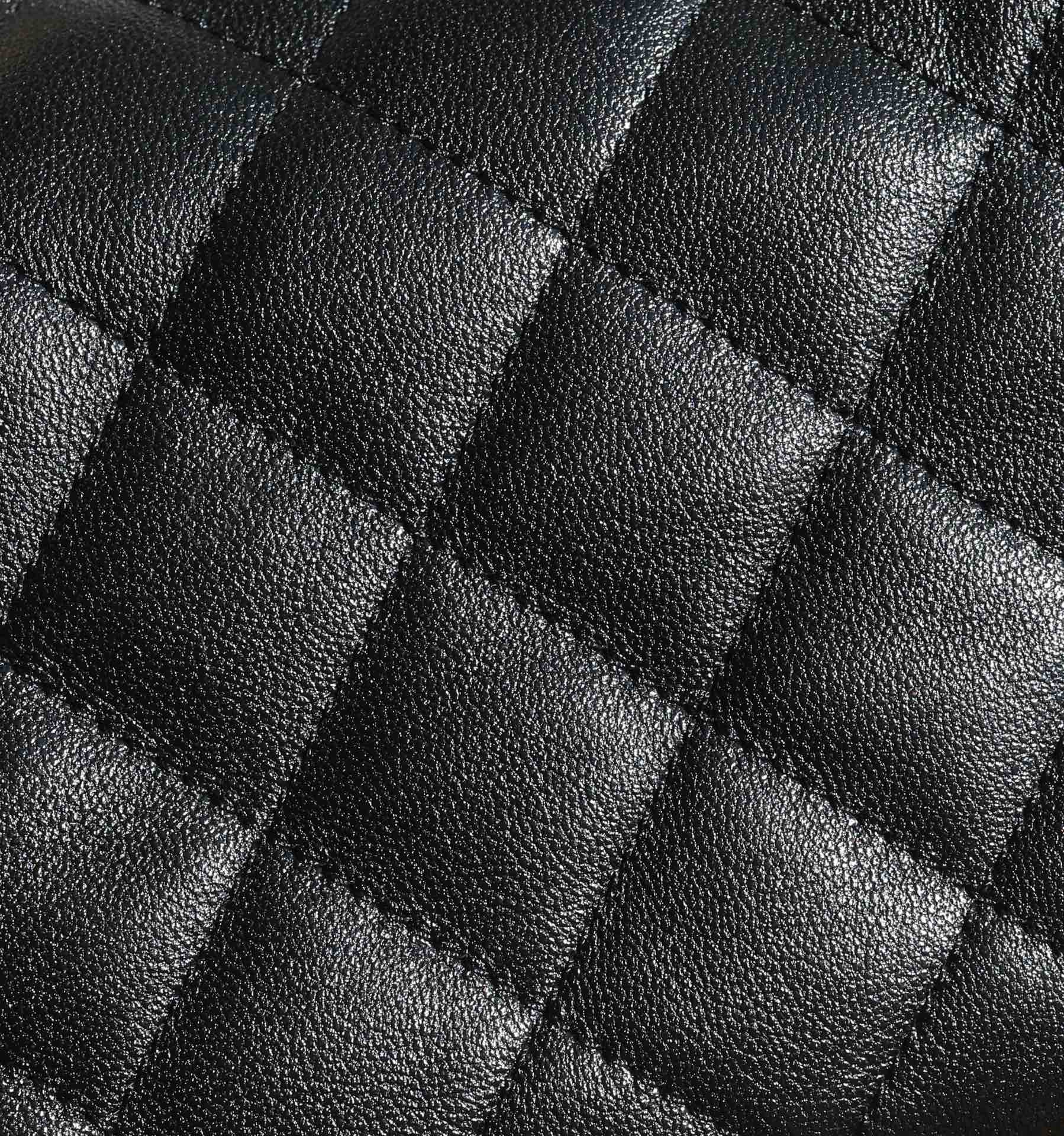 Сумка-хобо Chanel 25c, маленькая, черная, для хобби.