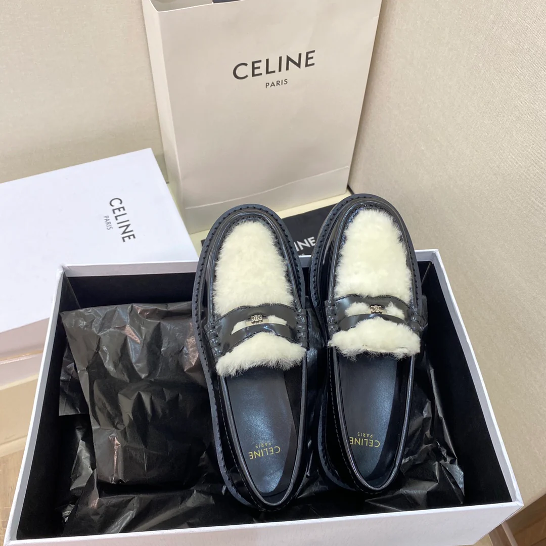 Celine - Меховые туфли в стиле афро