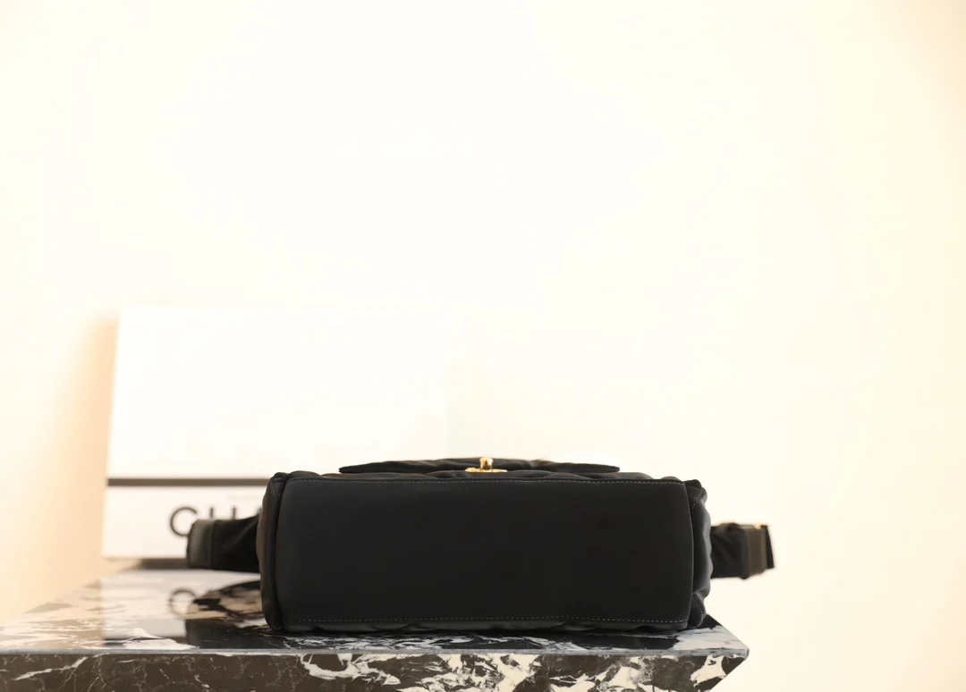 Chanel Grandsac Bowling Black