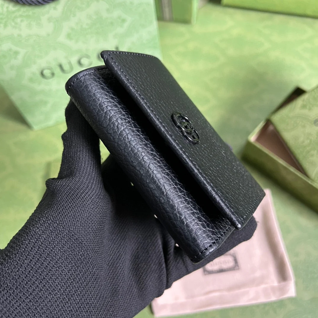 Gucci 拉链短夹卡包