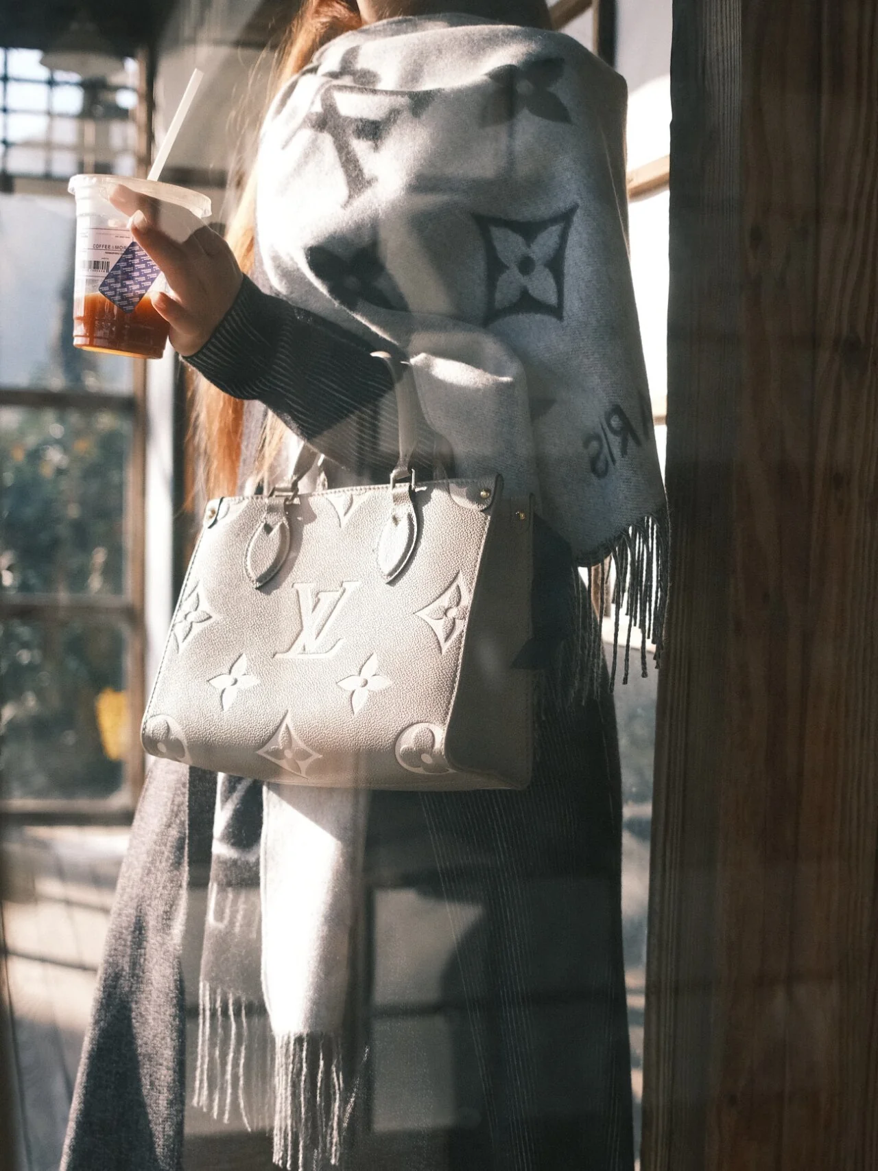 m45494-LV-onthego-mm-Сумка через плечо - Голубино-серый