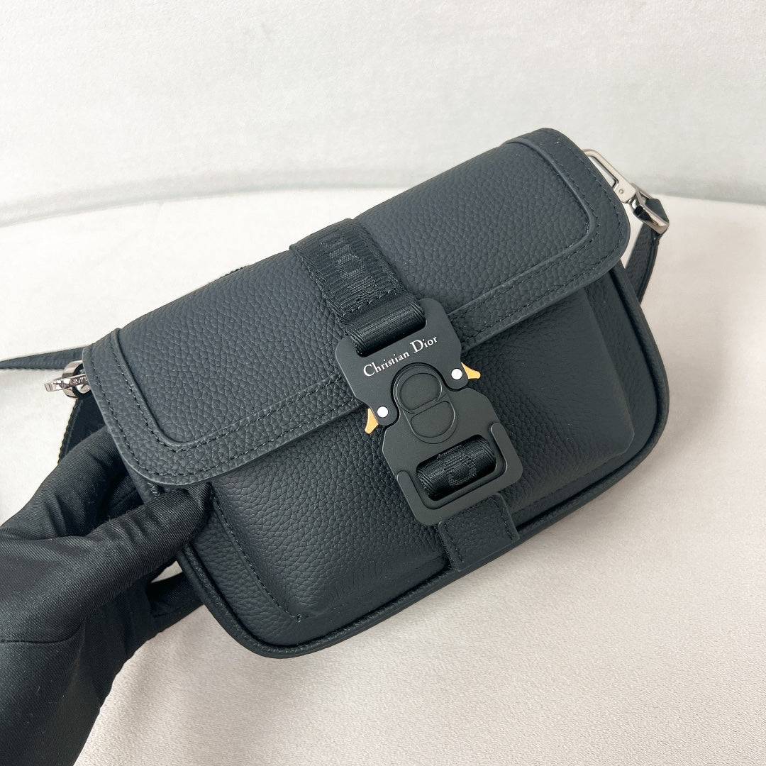 Сумка-мессенджер Dior Hittheroad - Маленькая - Черная