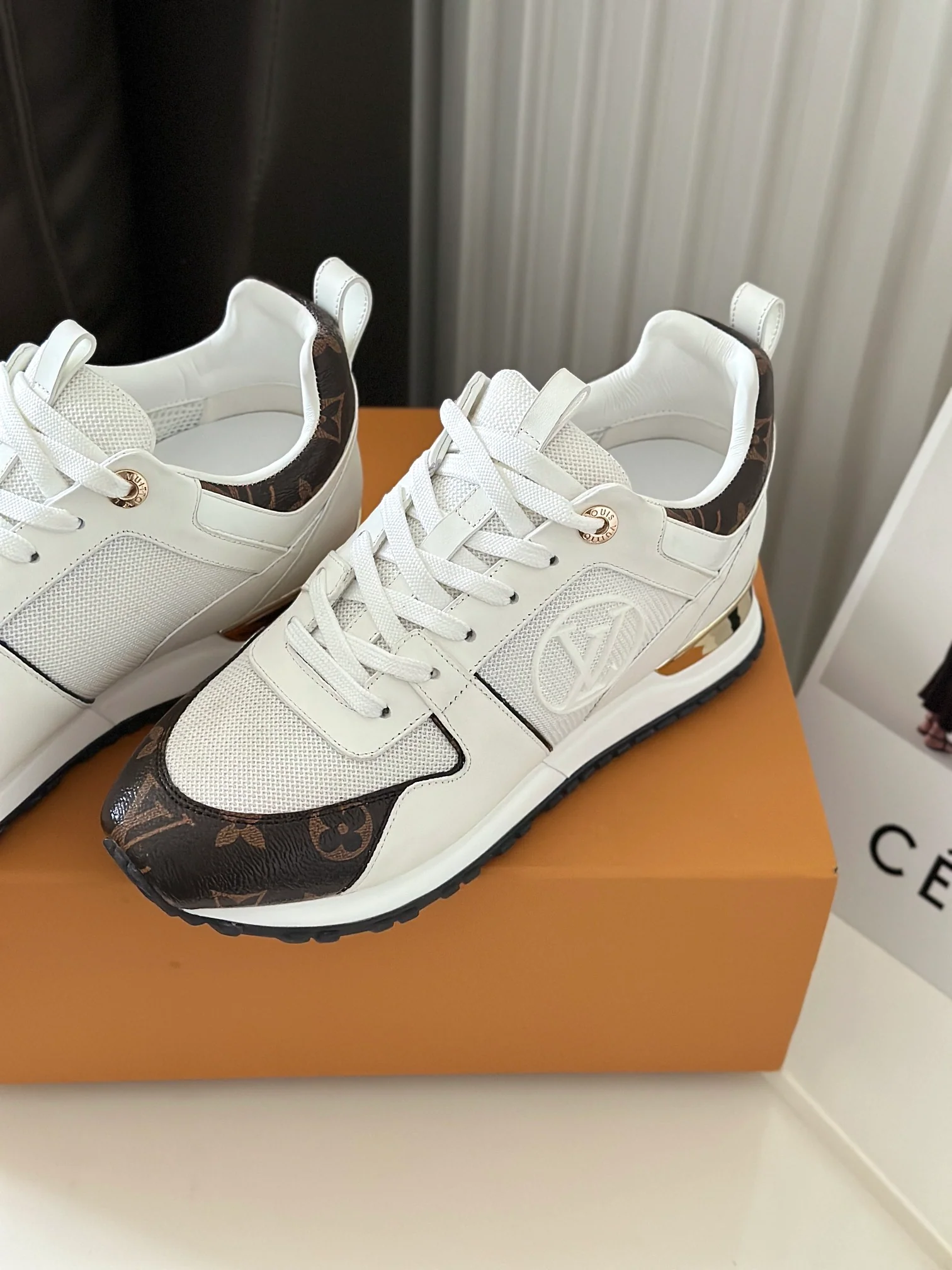 Кроссовки LV Runaway - серия Milk Tea Brown - модель 2