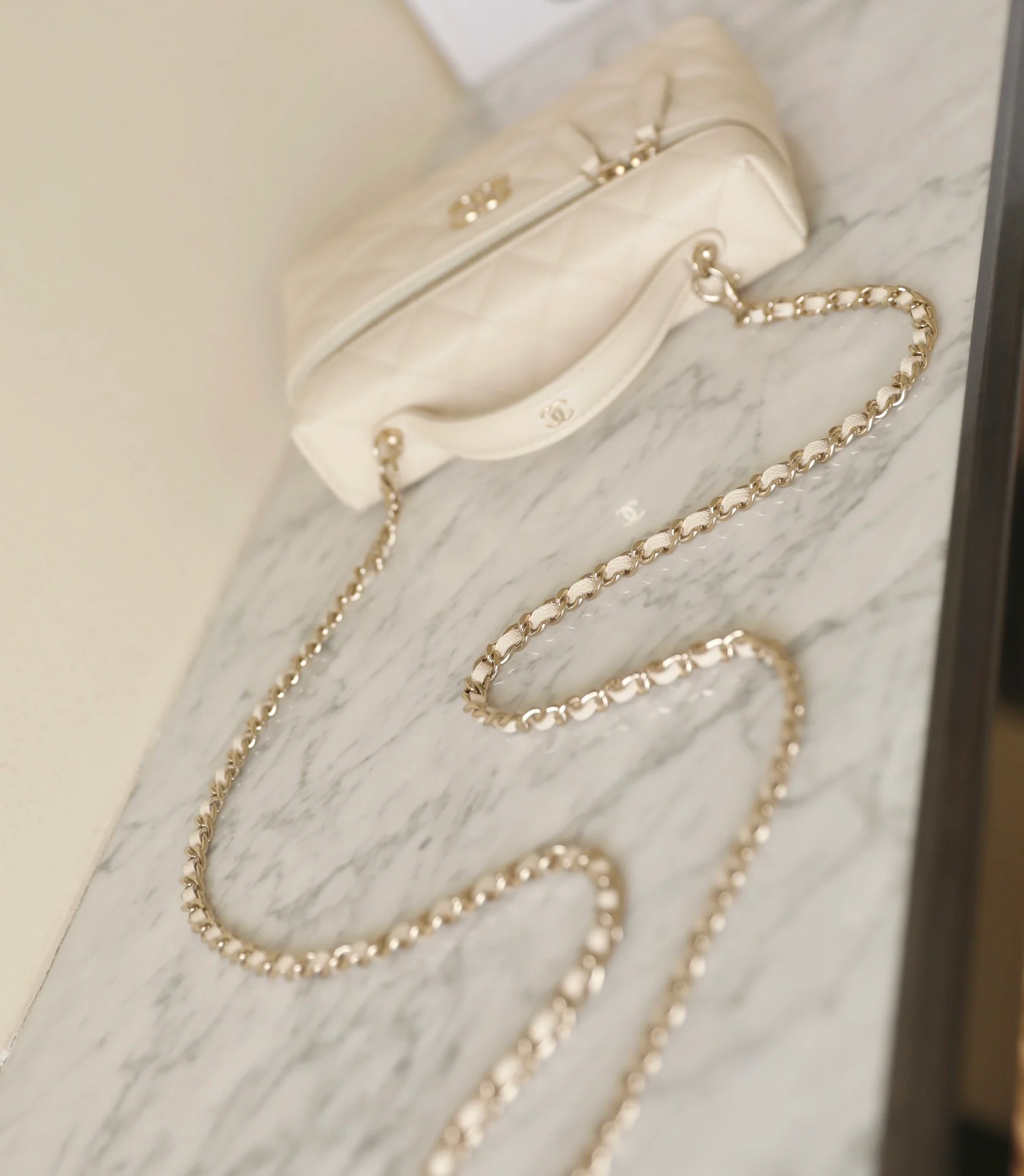 Клатч Chanel LP Box Clutch - кремовый