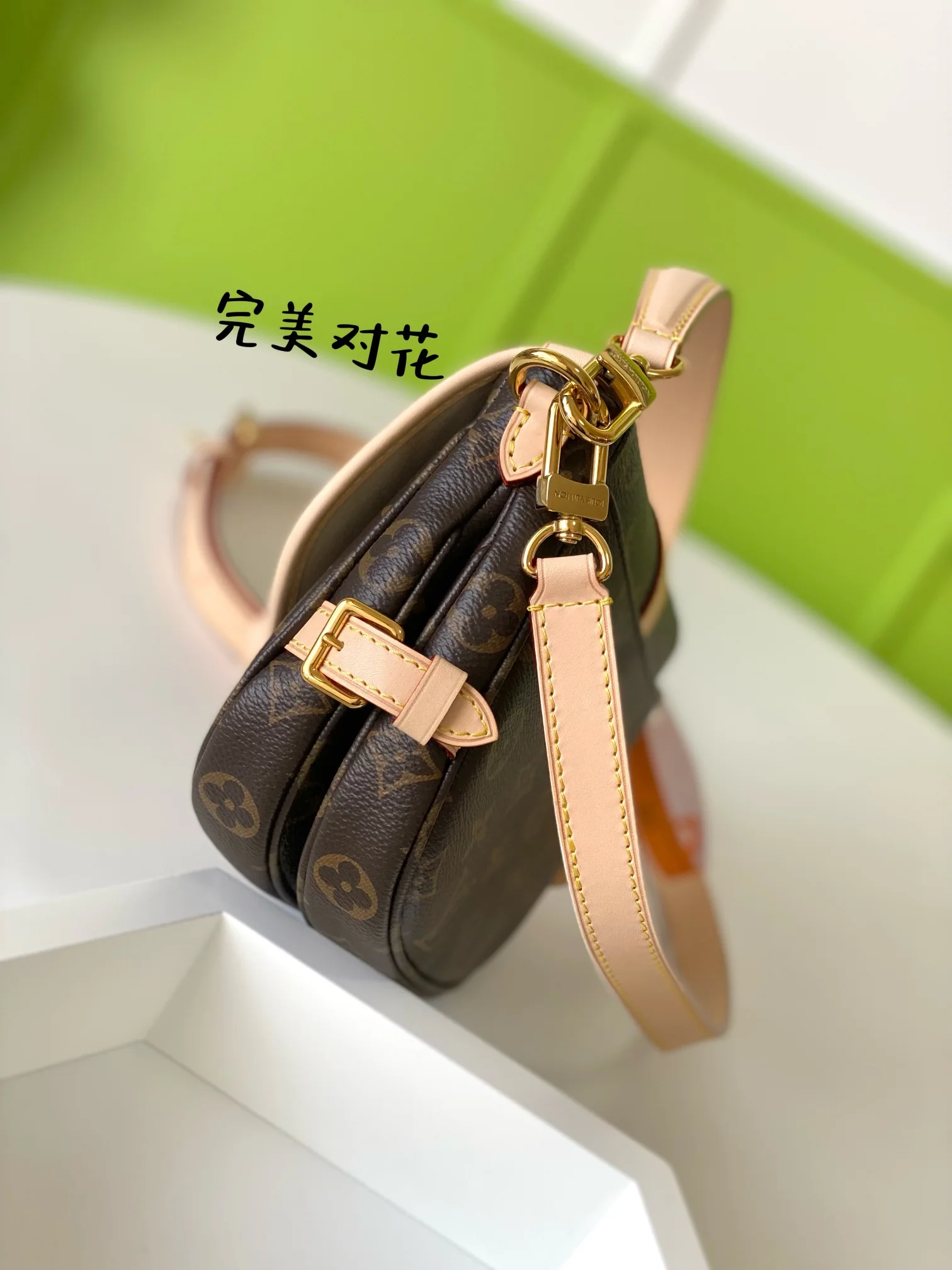 m46740-LV-saumur-bb-handbag/crossbody bag