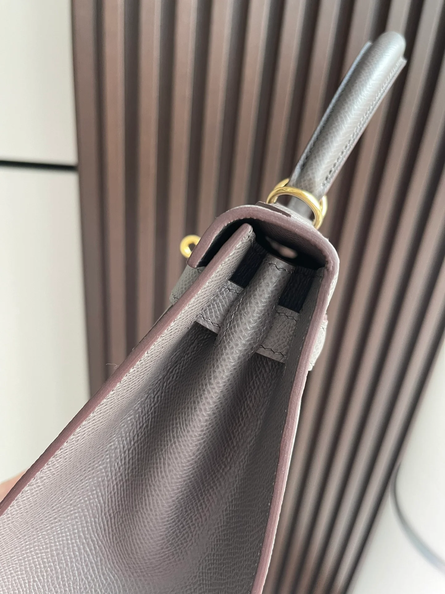 Hermes-kelly-28-epsom-outer seam-8f tin ash-gold buckle