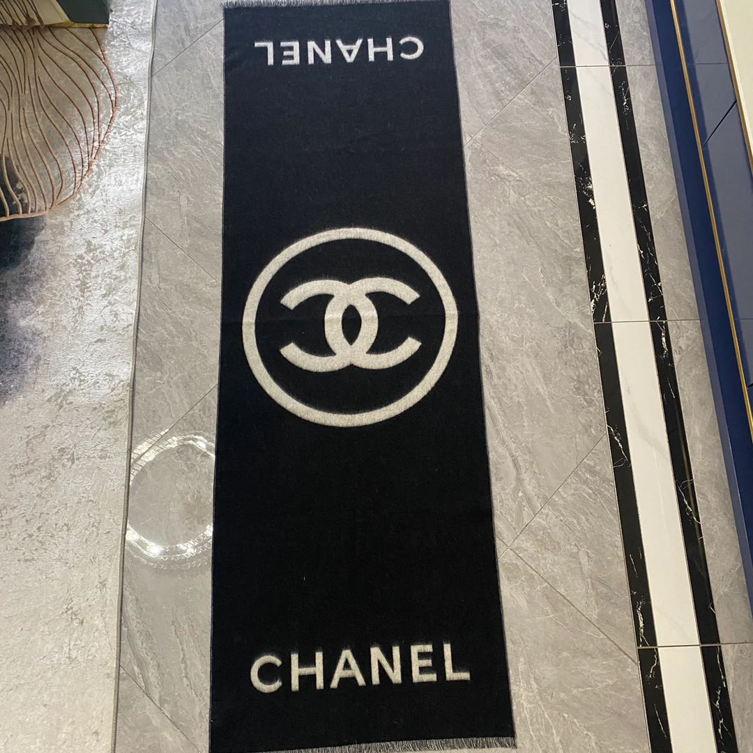 Chanel - Классический двусторонний кашемировый платок