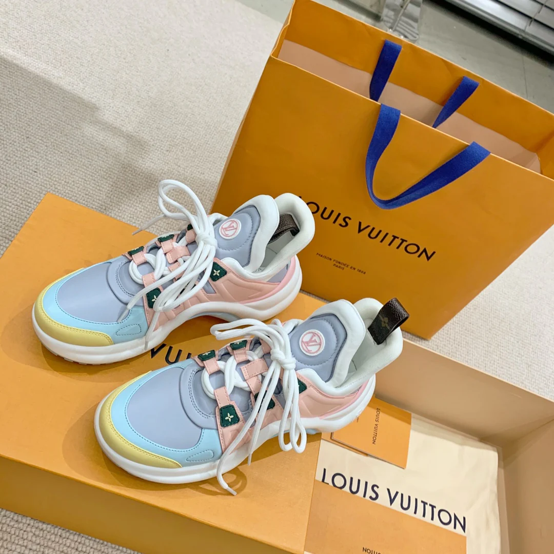 Серия LV-Archlight - Новые кроссовки для пап - 4