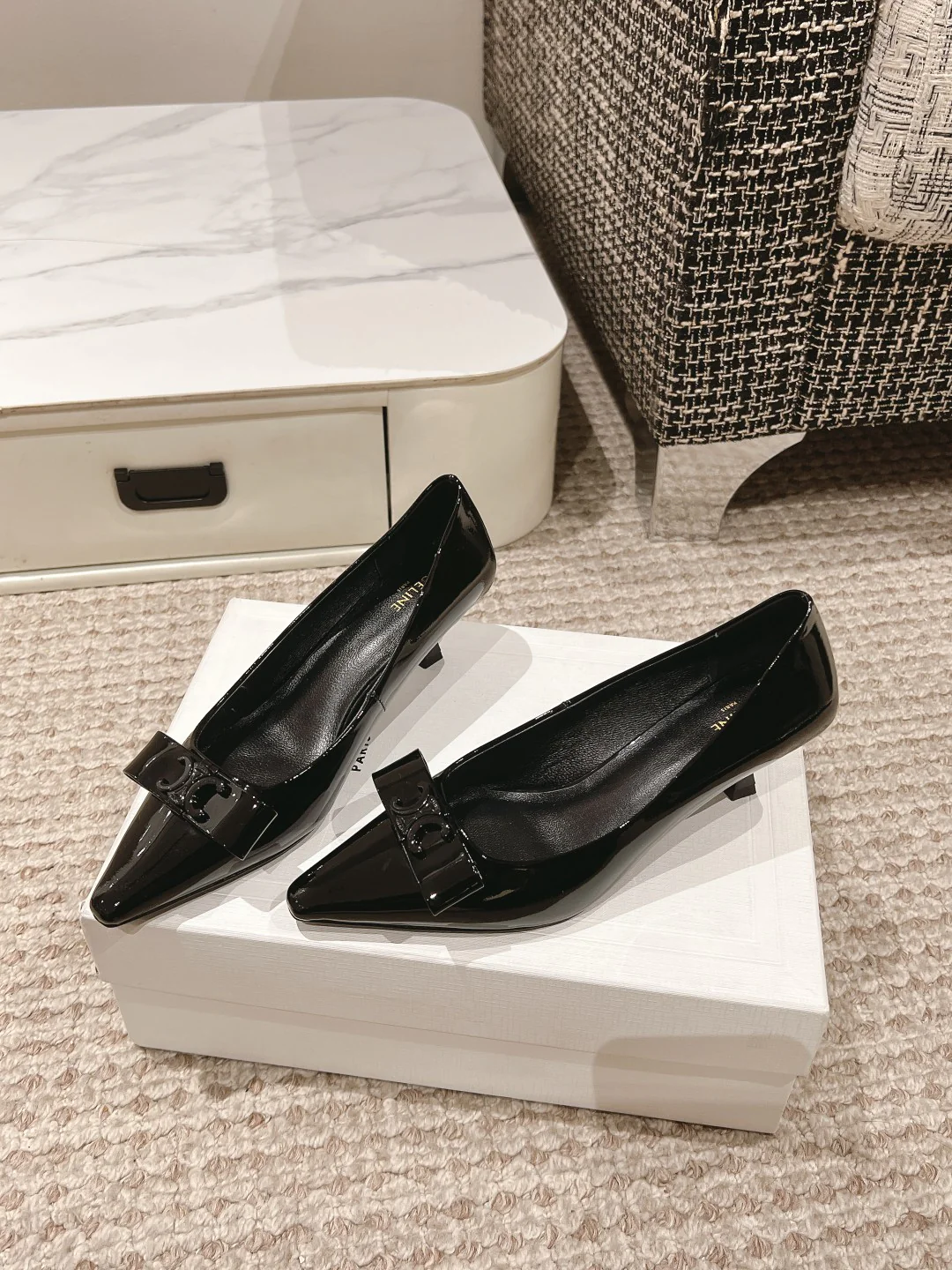 Лоферы на высоком каблуке Celine 2024 - черные