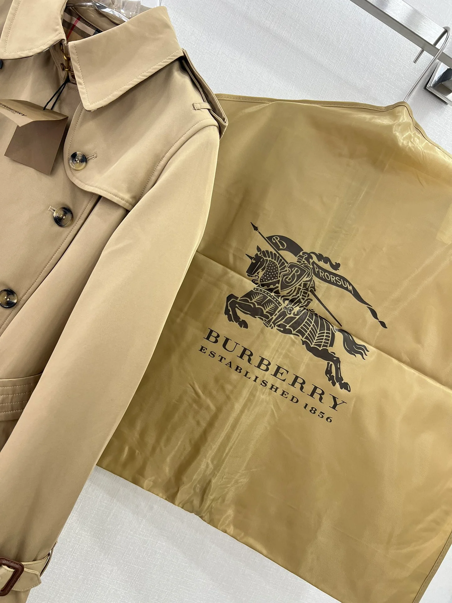 Тренч Burberry 2403 Classic Kensington средней длины