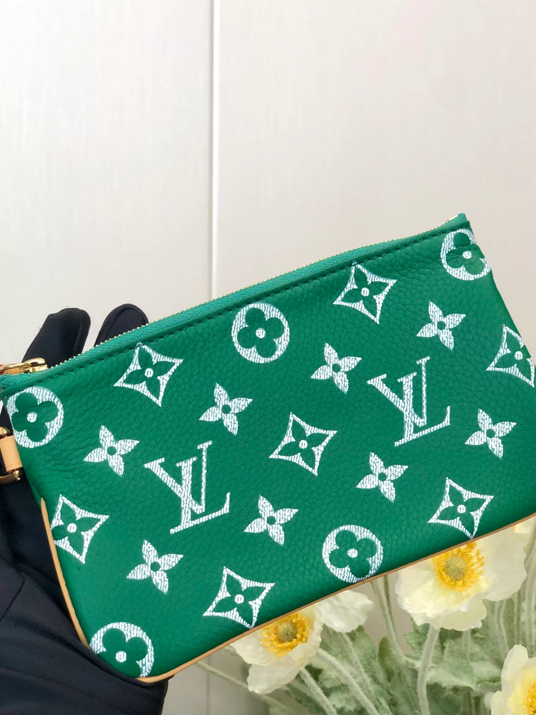 LV Grass Green