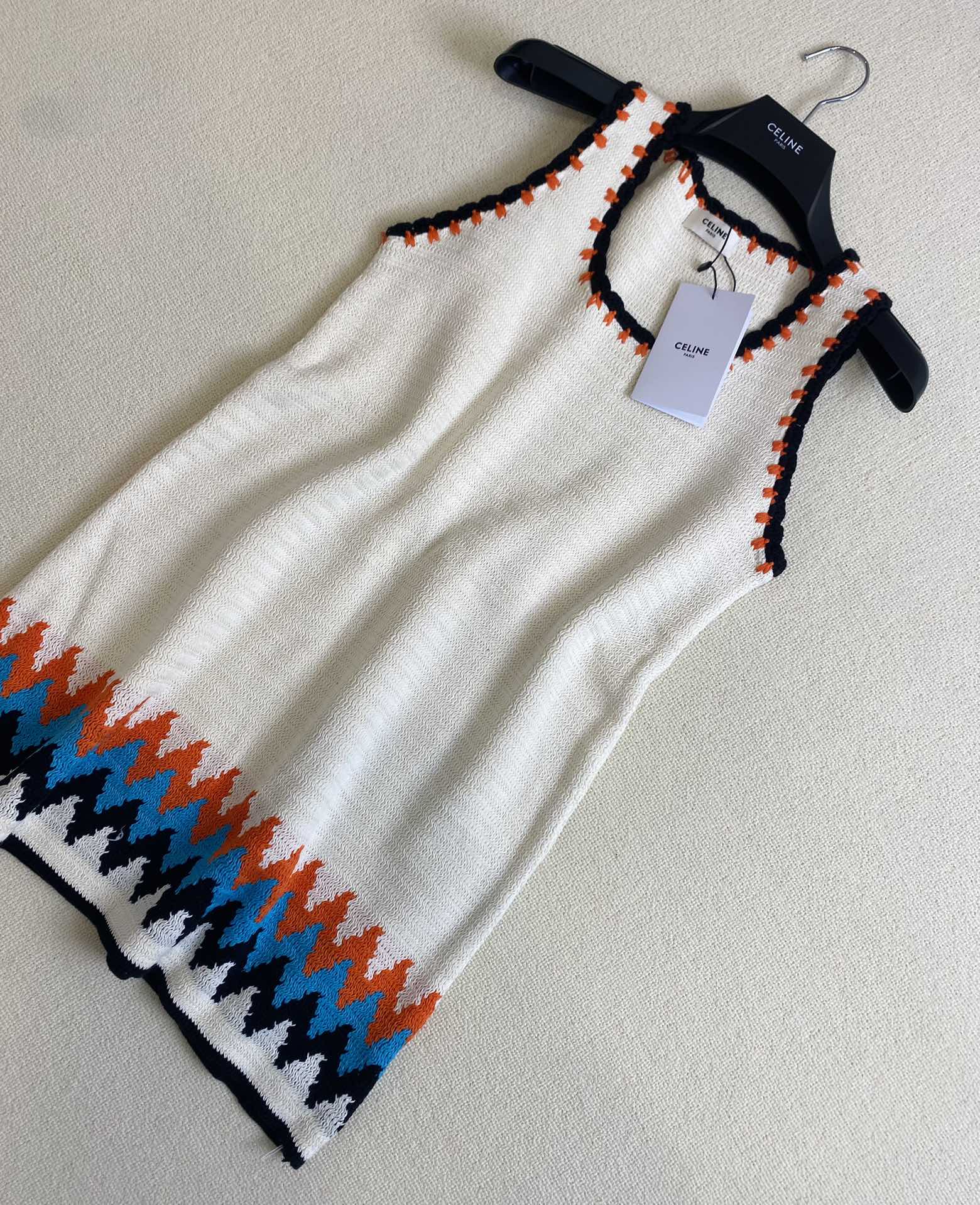 Celine - 2403 - Новое вязаное макси-платье без рукавов для ранней весны - Белое