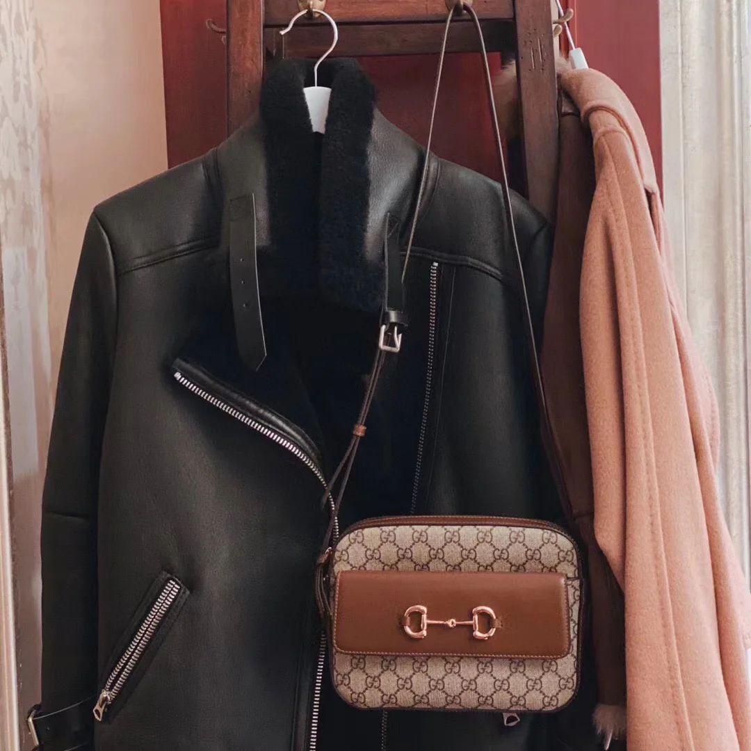 Сумка для фотоаппарата Gucci 1955 с пряжкой в ??виде подковы