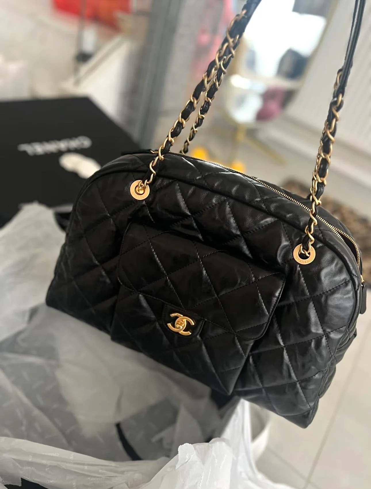 Большая сумка Chanel Bowling Bag (на одно плечо) - черная