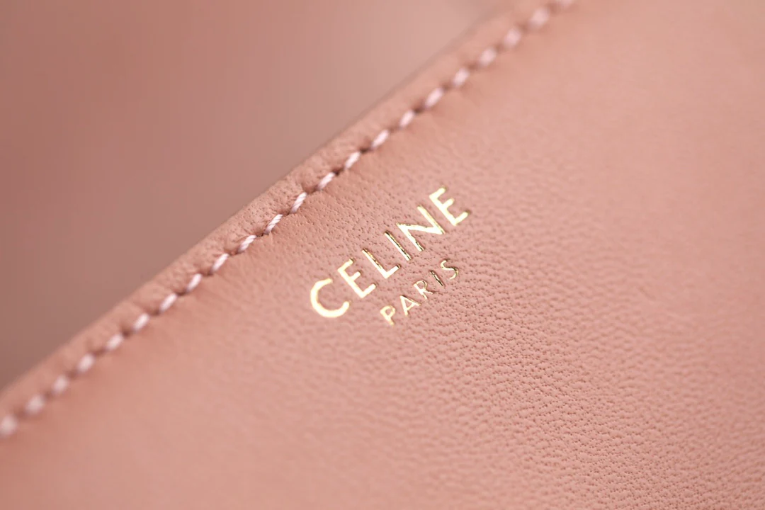 Маленький глянцевый кошелек Triomphe из овечьей кожи с клапаном - розовый