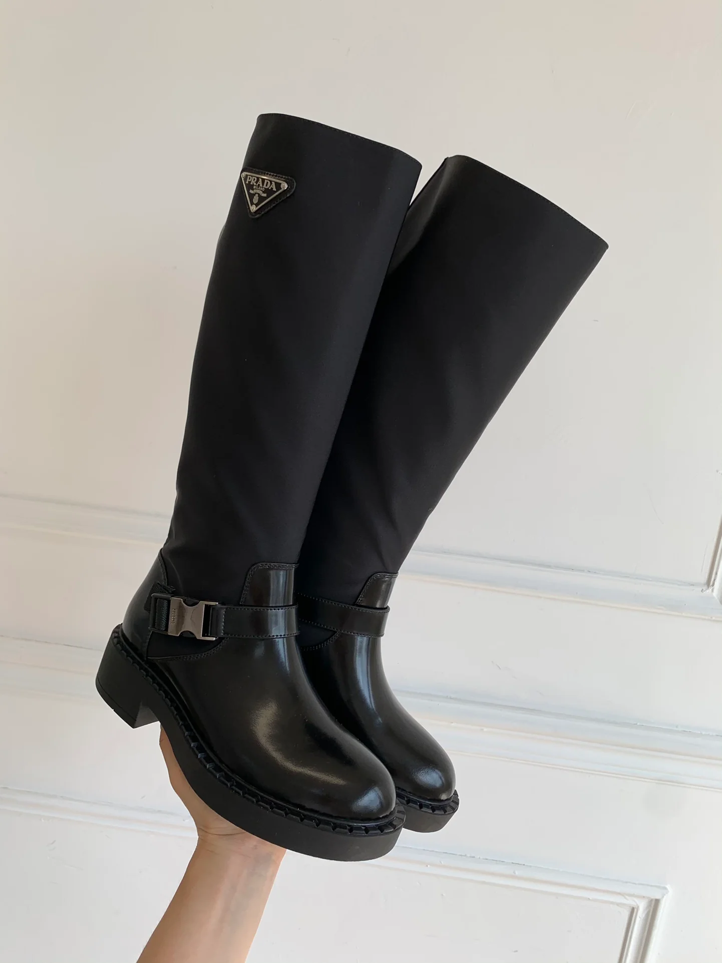 Prada - Новинка сезона осень/зима 2021 - Сапоги для верховой езды