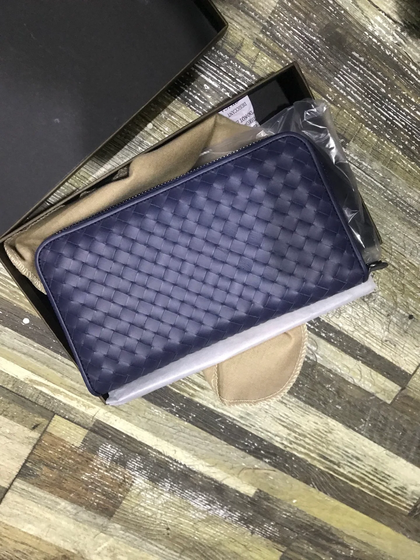 BV 拉链长夹-意大利原厂胎牛皮