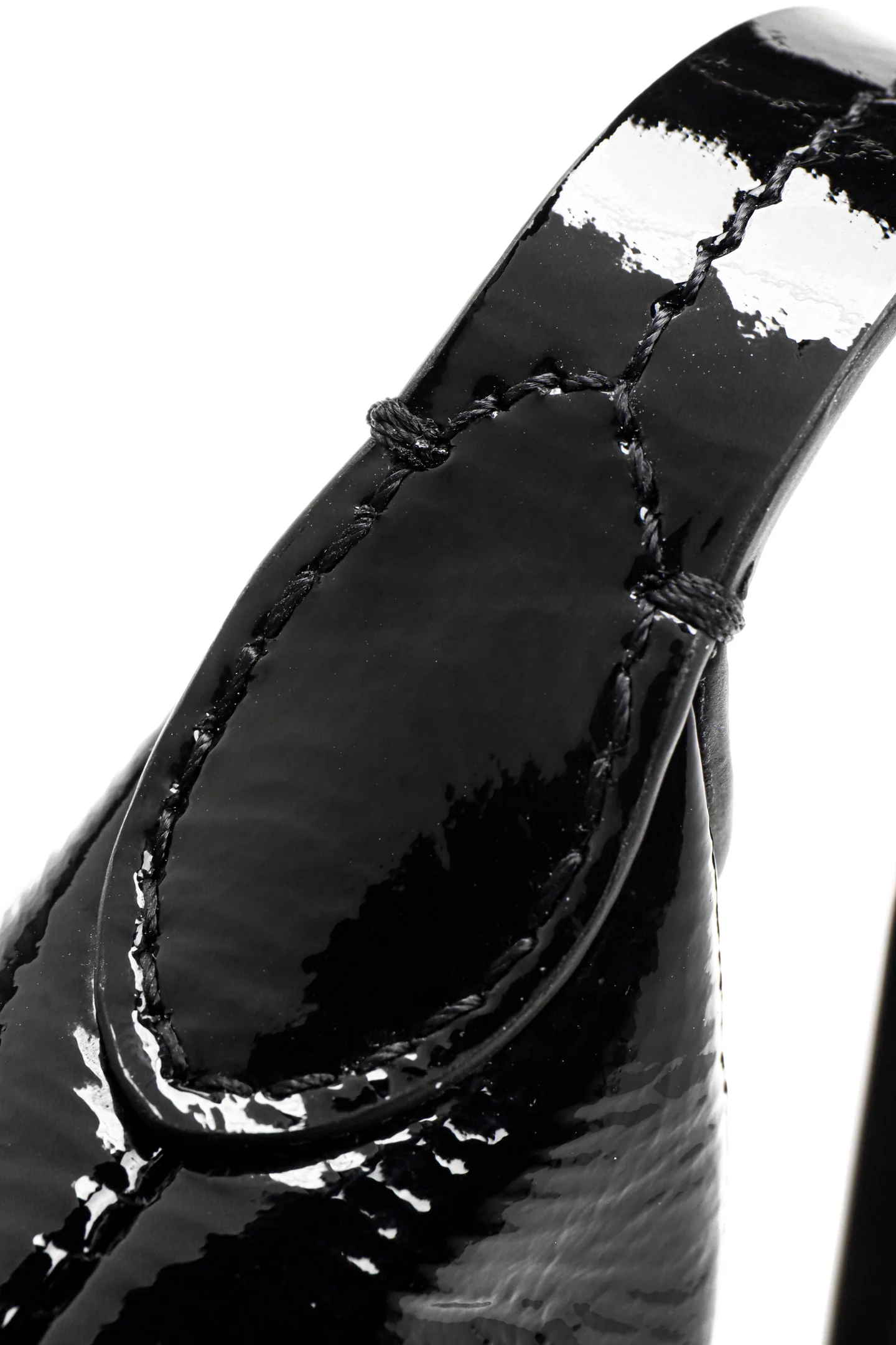 Косметичка/сумка для обеда из лакированной кожи Miu Miu