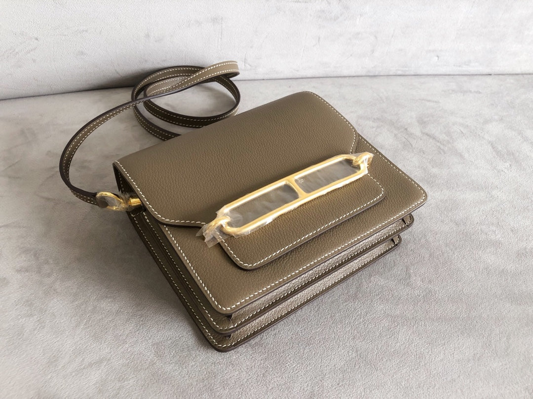 Hermes Roulis 19, пряжка цвета ?слоновий серый? с золотой отделкой