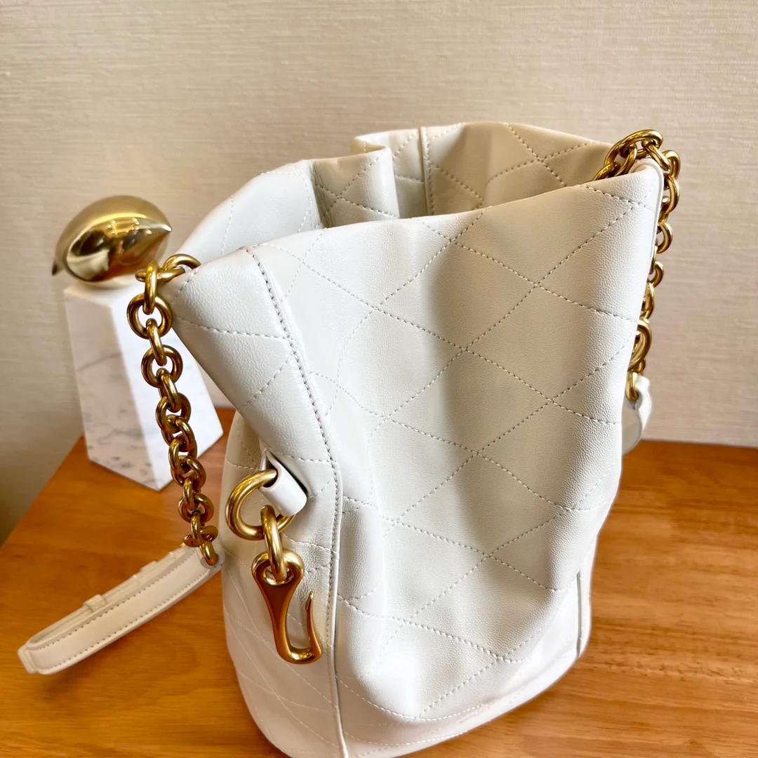 Сумка-ведро YSL с крючком - белая