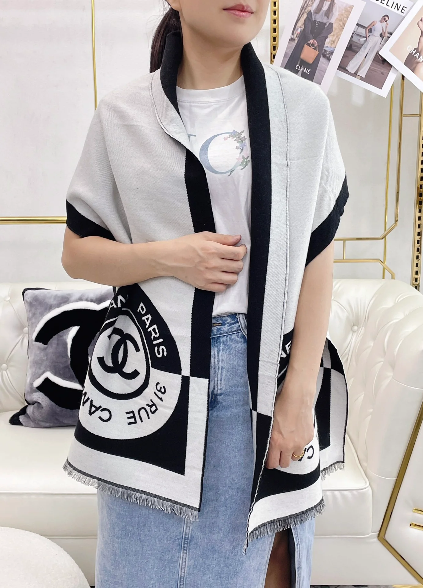 Chanel - Новый черно-белый длинный шарф