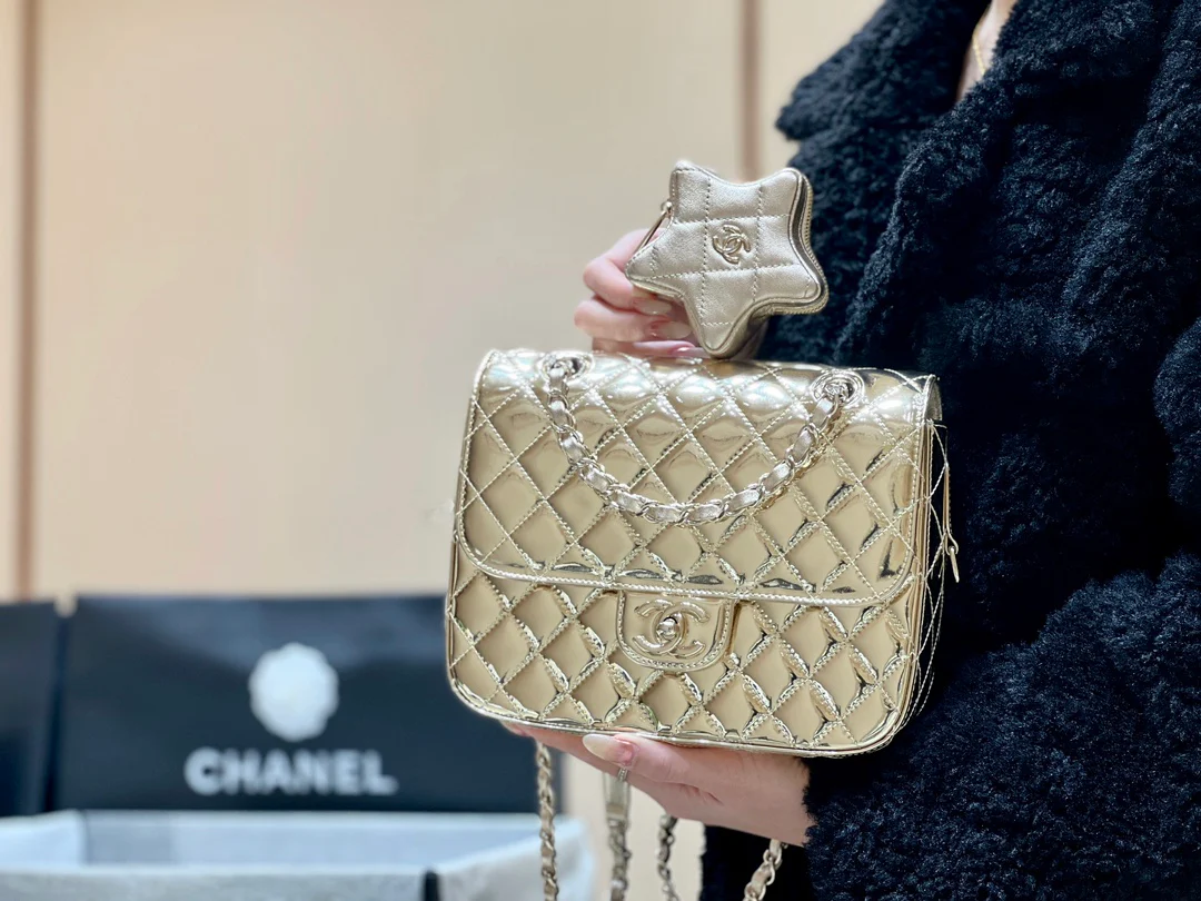 Рюкзак Chanel Early Spring Collection 24c - золотой