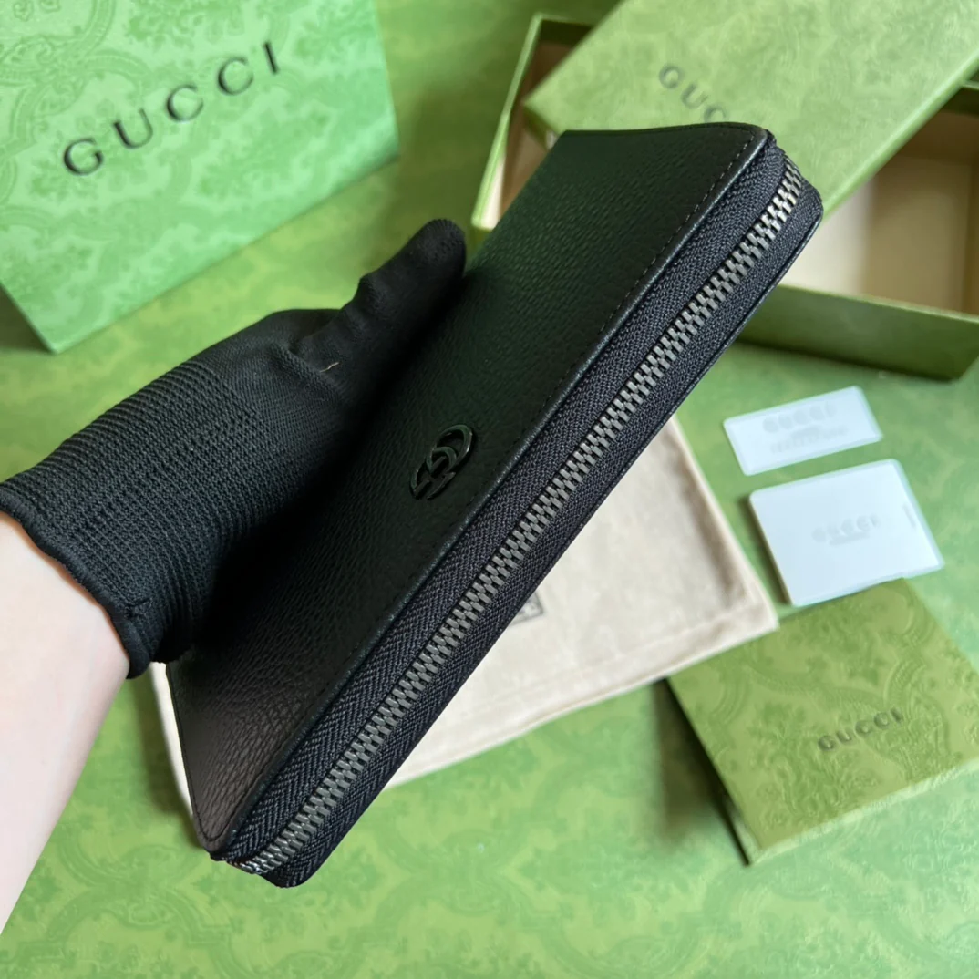 Gucci GG Marmont系列长夹