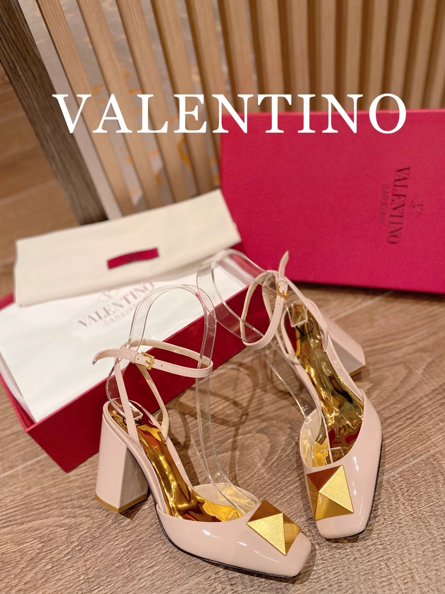 Valentino - Абрикосовые туфли на массивном каблуке с квадратным носком