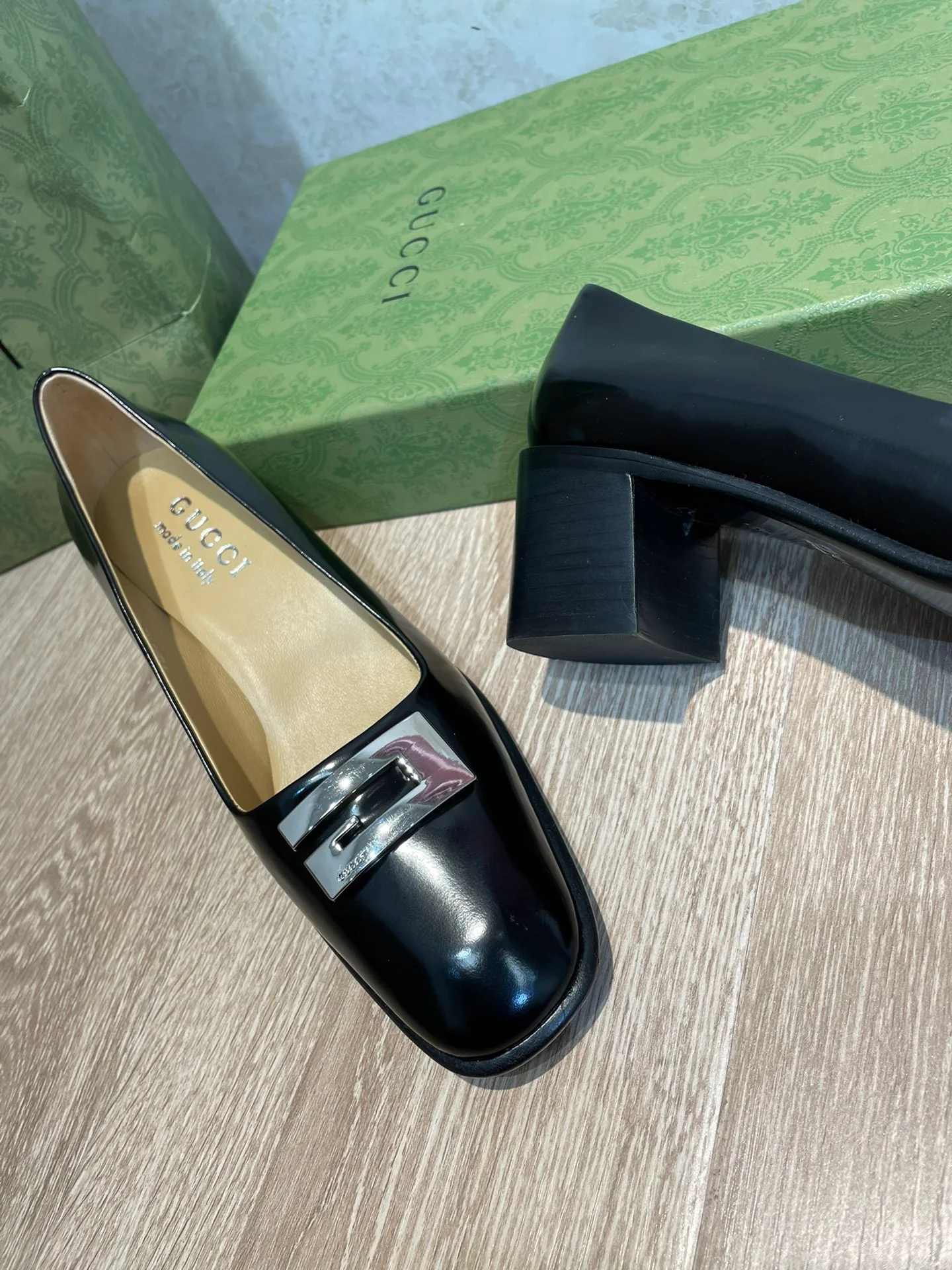 Gucci - 22 Ранняя весна - Ретро - Туфли на низком каблуке - 2