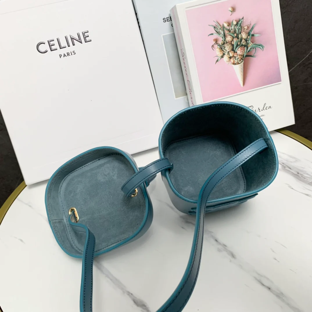 Сумка Celine Boxtriomphe - синяя