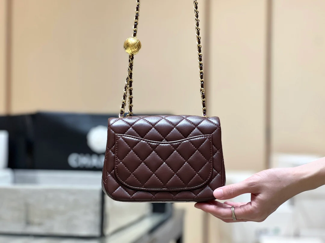 Chanel CF Gold Ball Square Fat Man - Burgundy