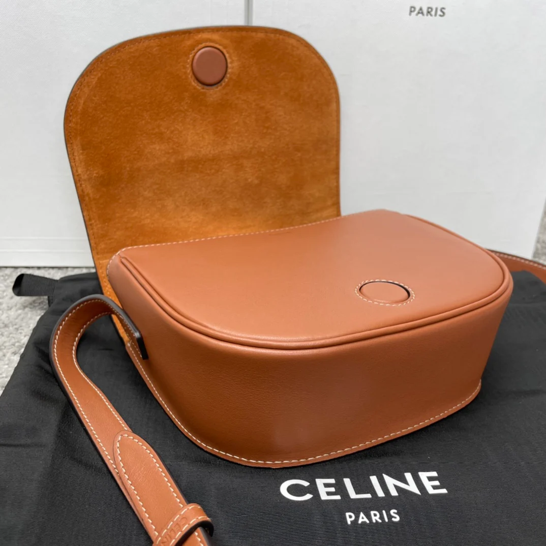 Celine-folco-cuir-triomphe-сумочка-2