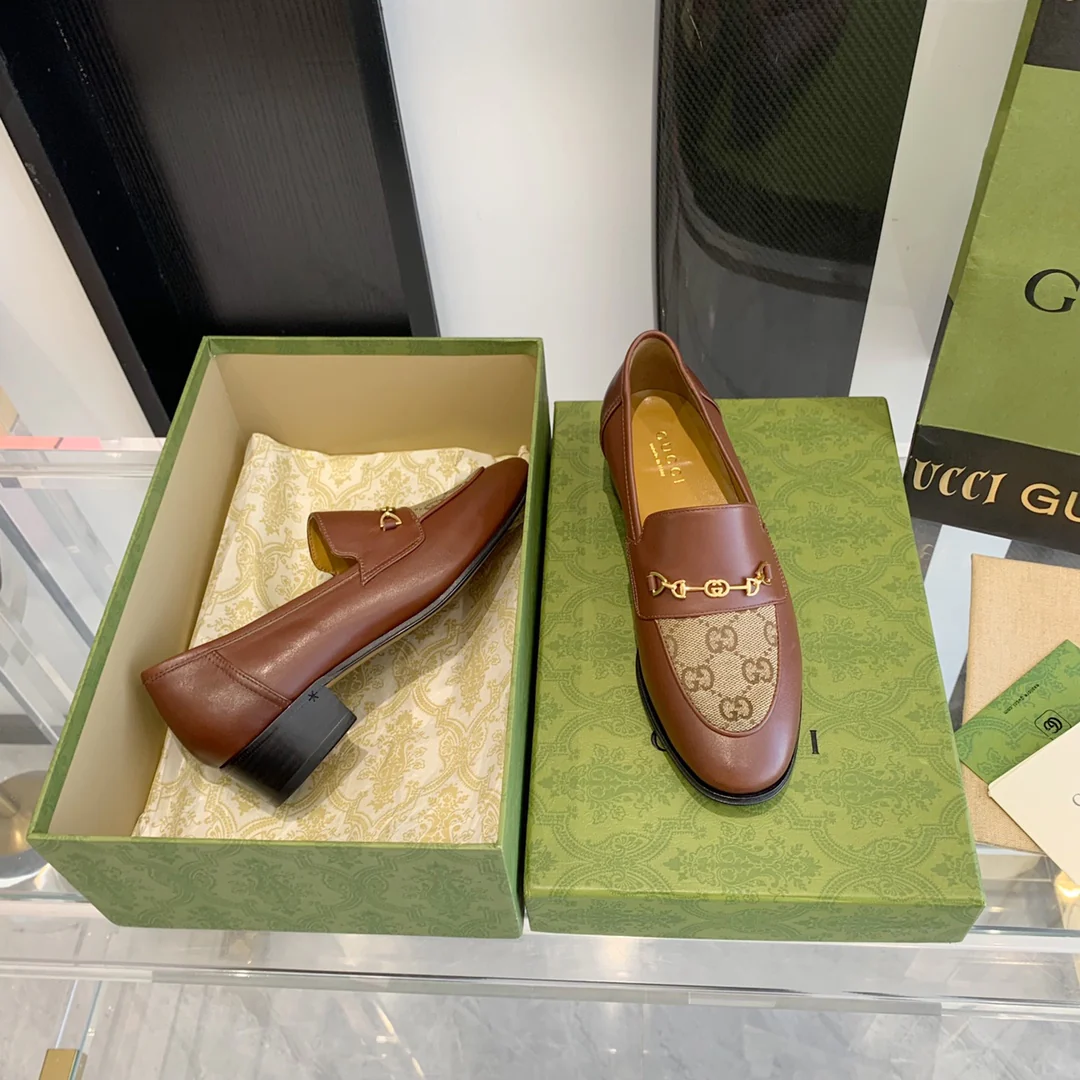 Gucci - Начало весны 2022 - Лоферы