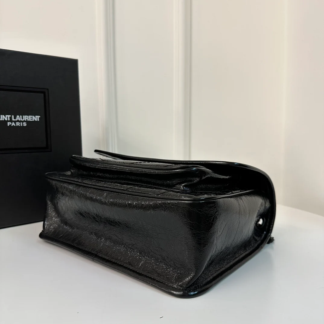 Кожаная цепочка YSL Niki Baby 28 см, черная