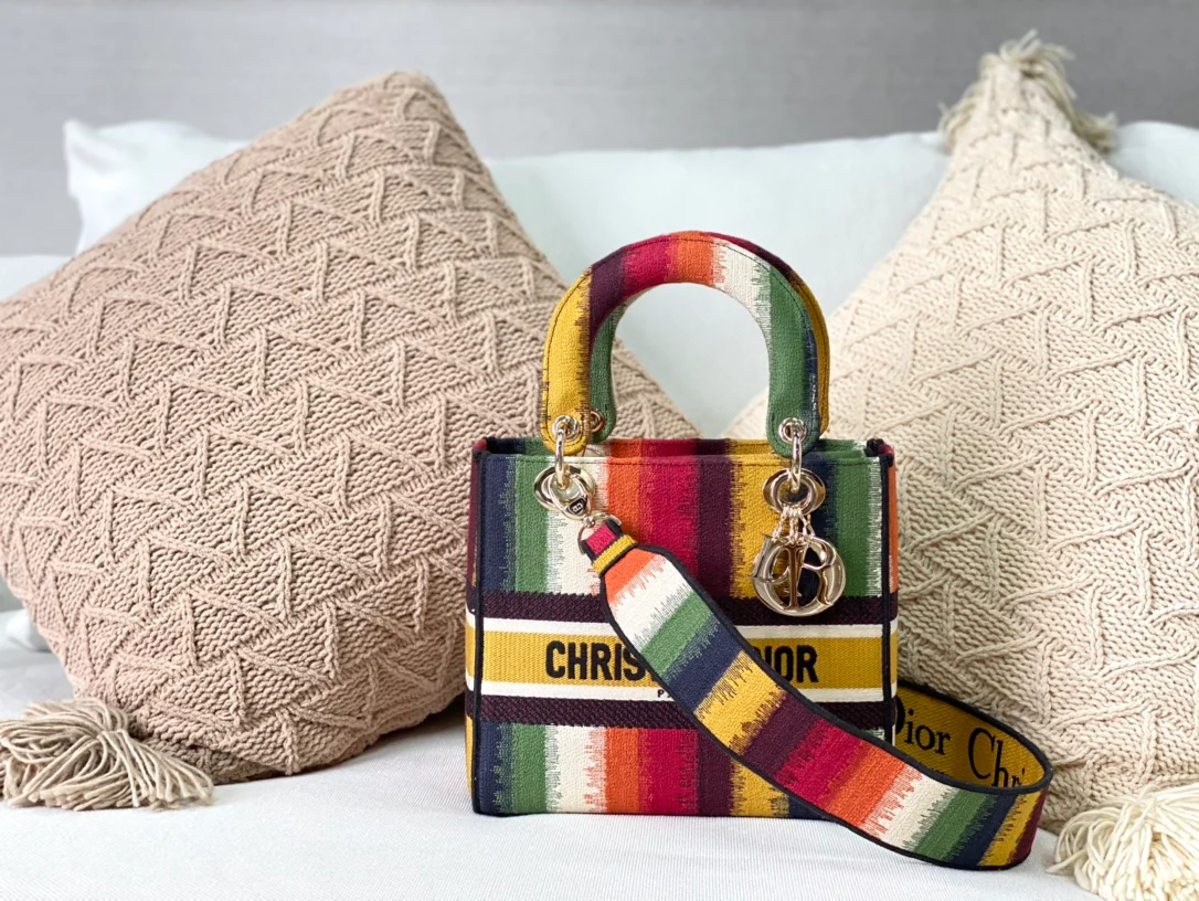 Сумка Dior Lady D Lite - вышивка на холсте - разноцветные полосы