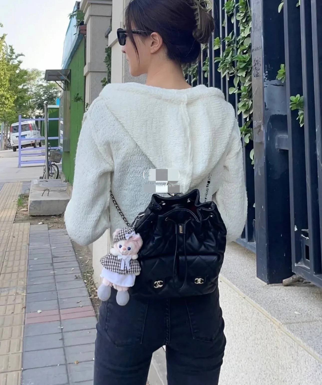 Рюкзак Chanel 23B — черный