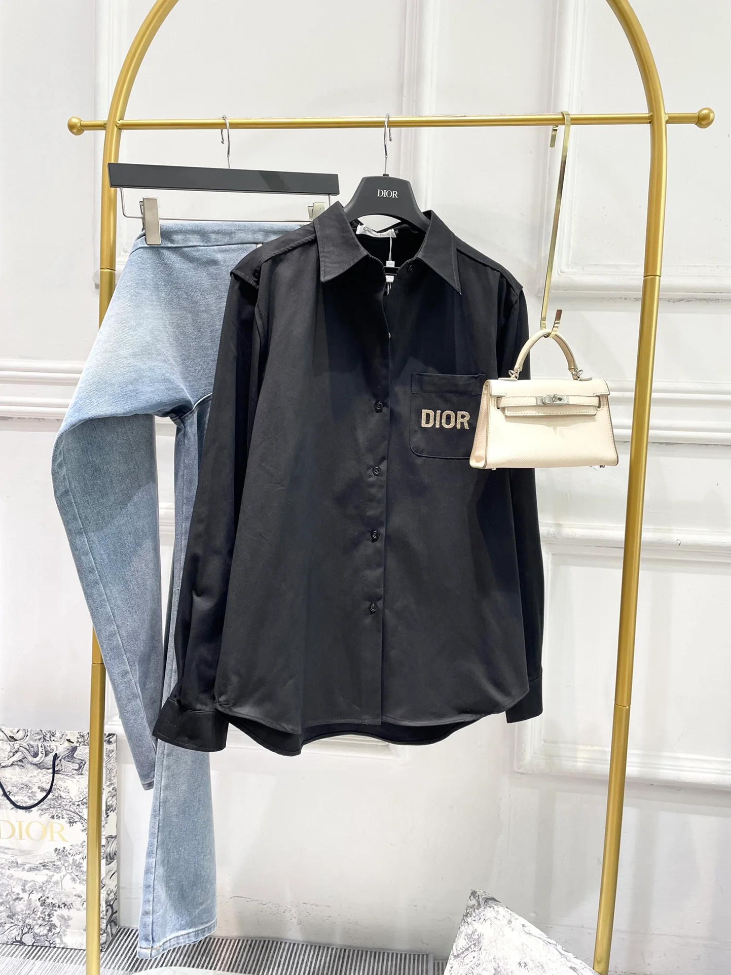 Повседневная рубашка Dior 2403 с вышитой пятиконечной звездой - черная