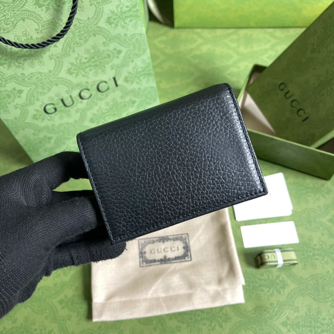 Gucci GG Marmont系列卡包
