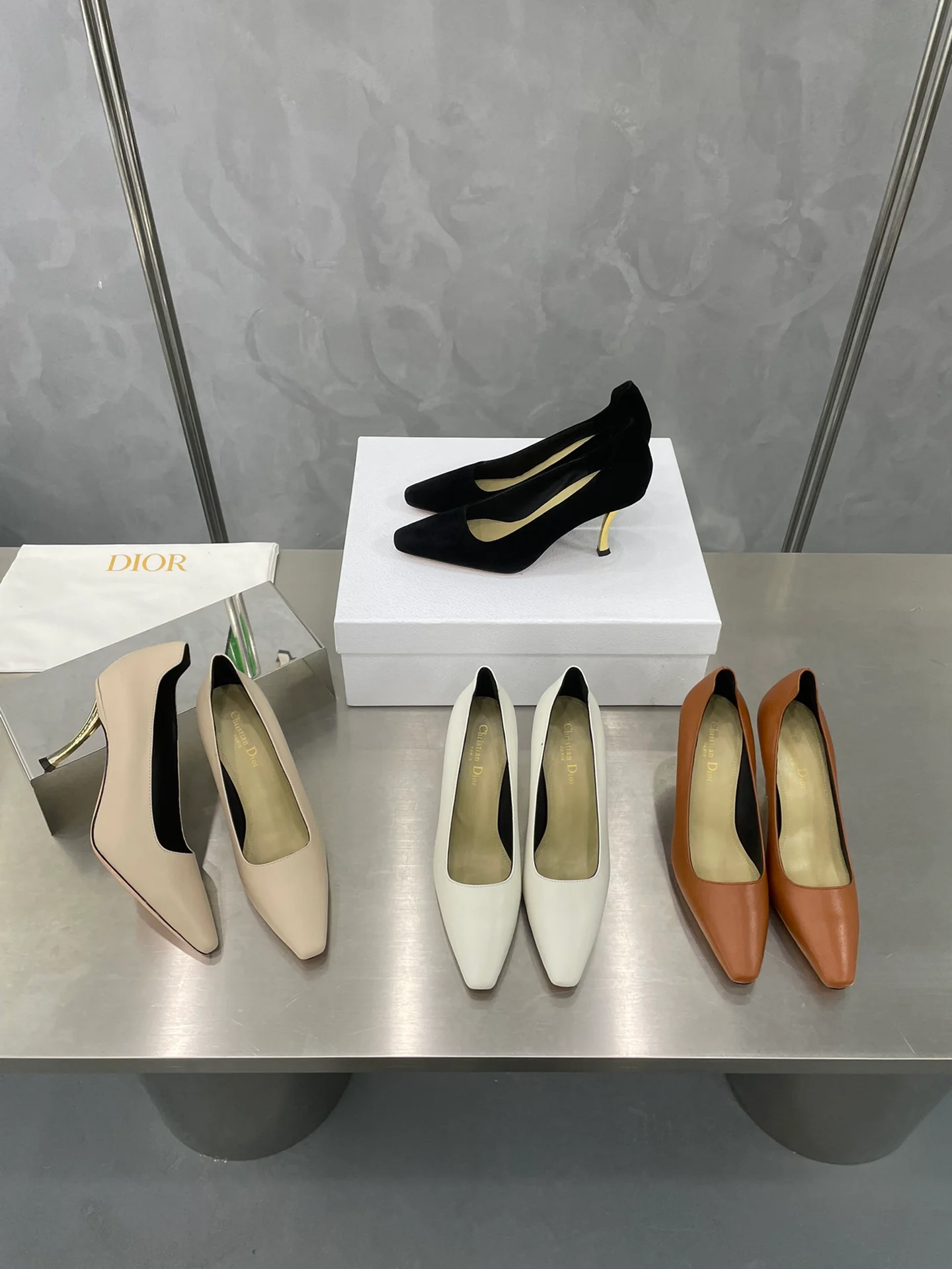 Туфли-шпильки Dior - изображение из коллекции