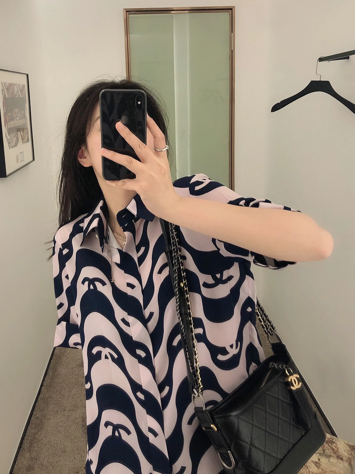 Маленькая сумка-хобо Chanel Garbielle - черная