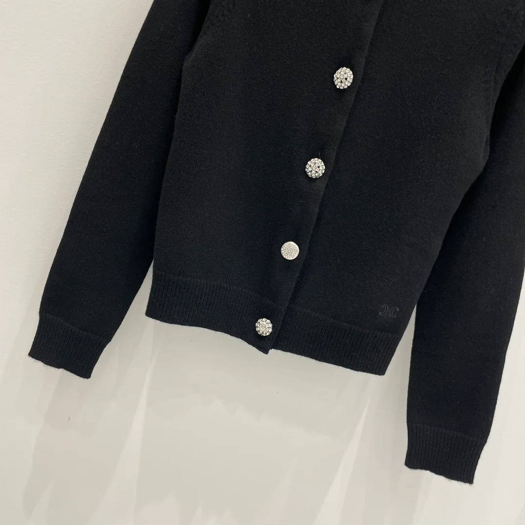 Celine 2403 - Прочный вязаный свитер с круглым вырезом, украшенный стразами - Черный